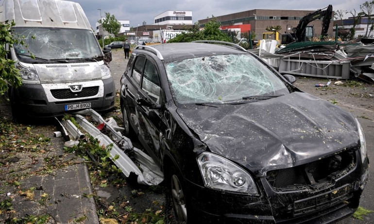 Торнадо в Германия, има загинал и ранени - Tribune.bg