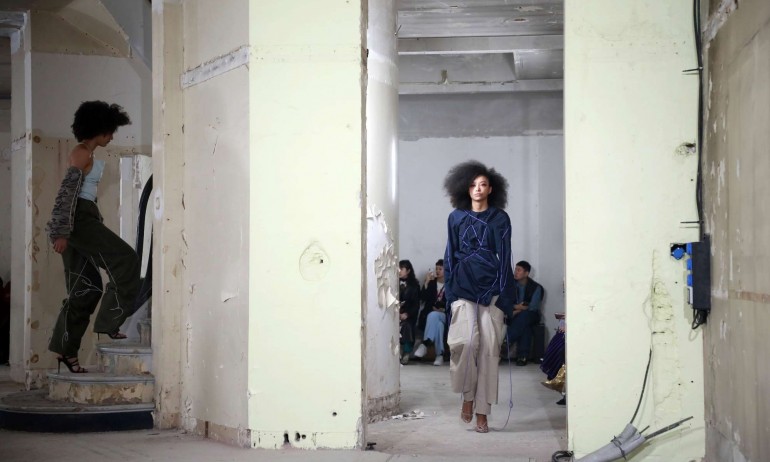 Стил за тийнейджъри на Седмицата на модата в Париж (ГАЛЕРИЯ) - Tribune.bg