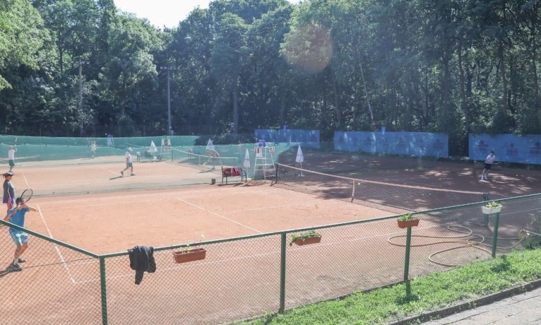 Министър Кралев откри шестото издание на тенис турнира ПИК Мастърс - Tribune.bg