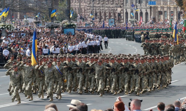 Украйна отбеляза 30 години независимост (СНИМКИ) - Tribune.bg