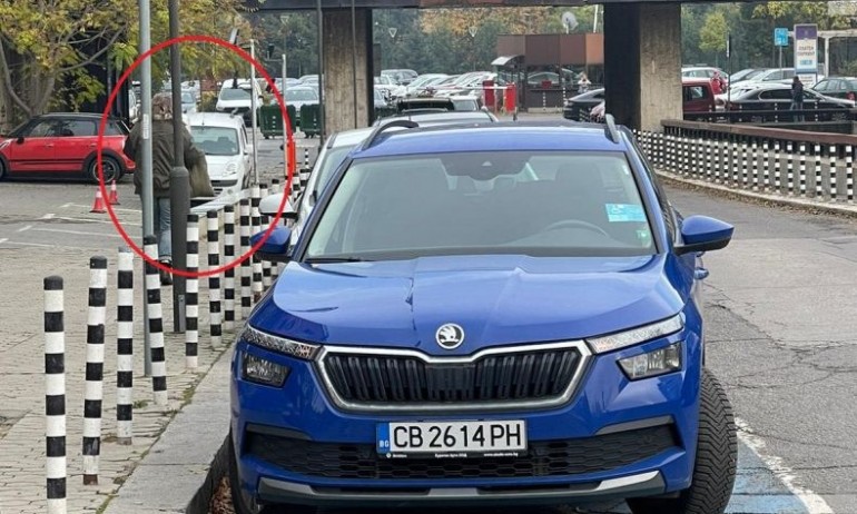 Забелязано: Цветеслава Гълъбова паркира безплатно с инвалиден стикер? (СНИМКИ) - Tribune.bg