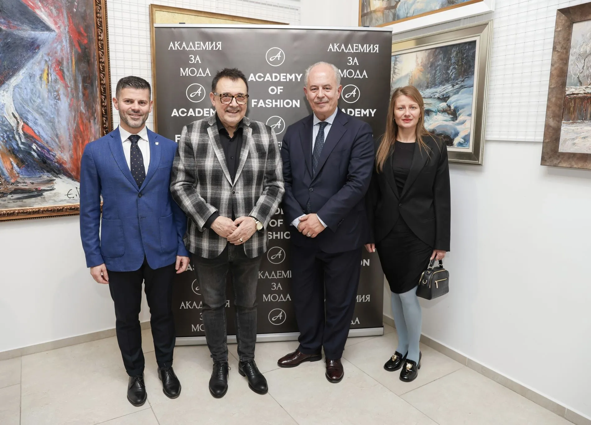 Роберто Санторели, проф. Любомир Стойков, Н.Пр. Марчело Апичела и Анелия Петкова