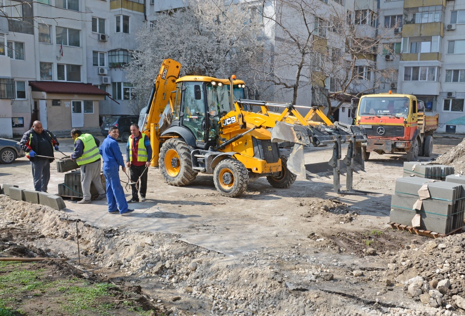 Ремонтите във Варна продължават. Община Варна осигури 175 млн. лева за реконструкция на 83 улици и 15 междублокови пространства
