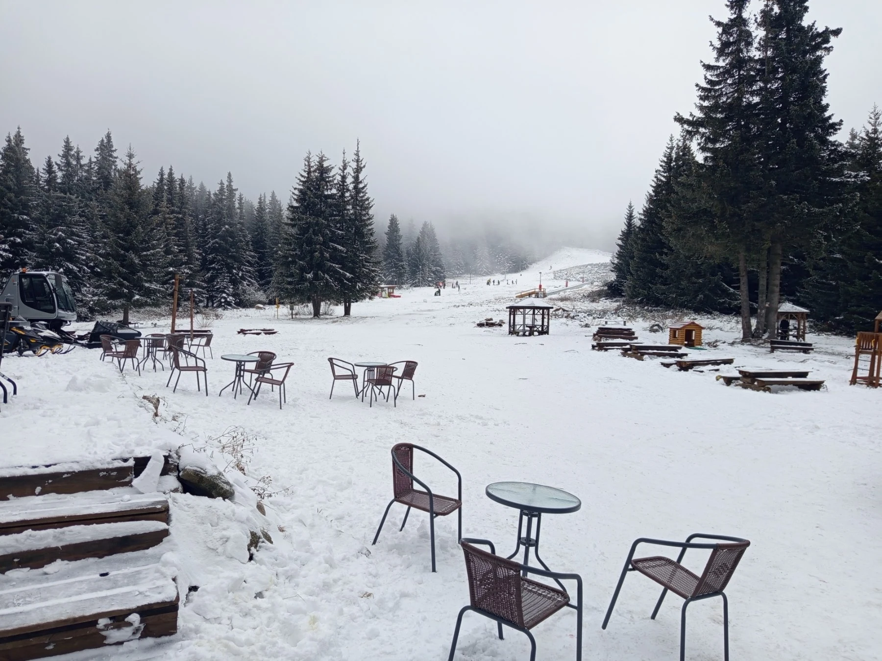 Фото: Tribune.bg, Хижа „Звездица“, Витоша