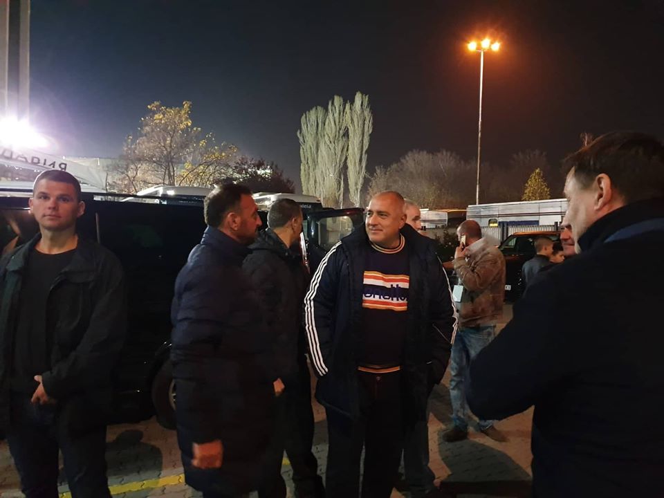 Премиерът Бойко Борисов изгледа мача