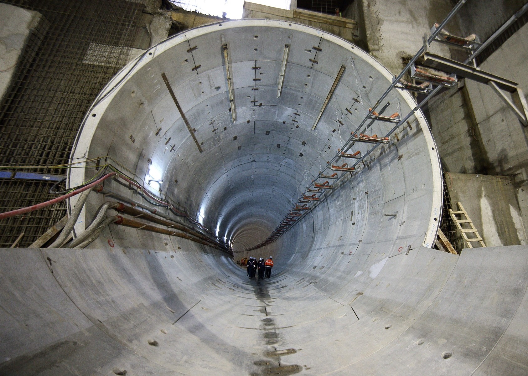 Готовият тунел на метрото при Медицинския университет