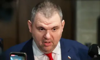 Лидерът на ДПС Ново начало Делян Пеевски коментира решението на