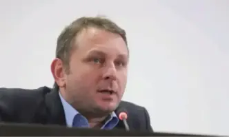 Скандалният Явор Симов най после ще напусне МВР въпреки протекциите на