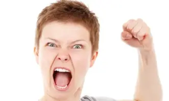 Американски кардиолози твърдят че дори кратките изблици на ярост могат