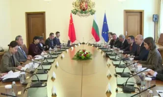 Радев: България има изключително важно място като врата на Европа към Китай