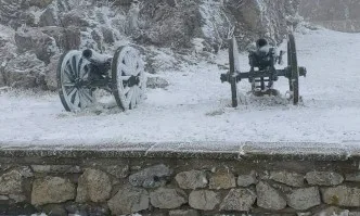 2 см сняг на Шипка