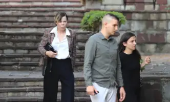 Тя се яви в Областната дирекция на МВР София