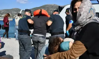 Гърция повиши опасността от мигрантски натиск на границата в Еврос