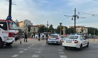 36 годишен мъж падна от Лъвов мост и загина Последвали са