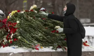 От Фейсбук профила на Диана ДамяноваПред погледа на тиранина и