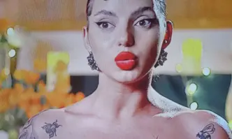 От Фейсбук профила на Мариела НорделКато видя младо и красиво