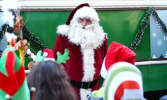 Коледен ретро трамвай потегля из София За единадесета поредна година малки