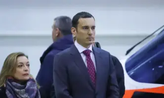 От профила във Фейсбук на Калина АндроловаОбективно погледнато е необходимо