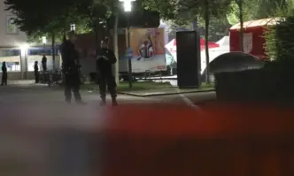 Полицията в Германия издирва неизвестен заподозрян след атака с нож