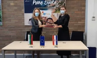 Николова и хърватският министър на туризма подписаха Меморандум за сътрудничество