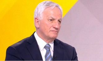 Ръководителят на правителствения щаб за бежанците полковник Валери Рачев е