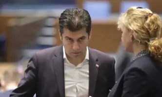 Много е важно за нас да направим демократични и ефикасно