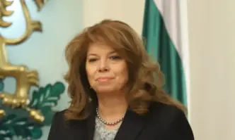 Вицепрезидентът Илияна Йотова е учудена от опита на ПП ДБ да