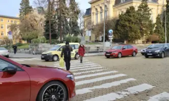 Общо 171 пешеходци са глобени в София за неправилно пресичане  Това
