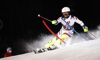 Българинът Алберт Попов който се спусна с номер 53 на