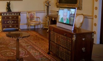 Британската кралица се върна към задълженията си Кралица Елизабет Втора