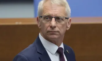 Николай Денков: Вместо да разграждат корупционния модел, новите управляващи го бетонират