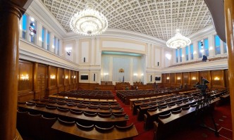 В дневния ред на Народното събрание са и промените на