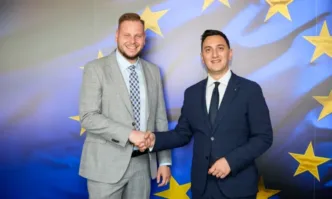 Заместник министърът на младежта и спорта Петър Младенов проведе работна среща