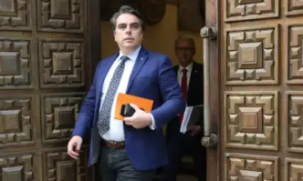 Асен Василев смята че проблемът с Васил Терзиев който е