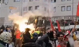 България изрази силно възмущение от изгорено БГ знаме в Северна Македония