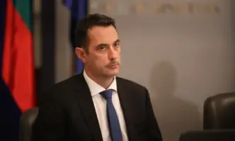 Една от първите задачи на транспортния министър била ревизия на