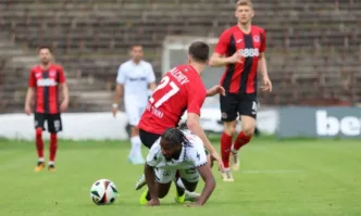 Славия си осигури оставането в efbet Лига след 0:0 с Локо (Сф)