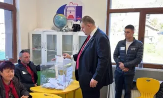 Лидерът на ДПС Делян Пеевски заяви че е гласувал за