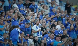 Феновете на Левски изкупиха билетите за Апоел за 2 часа