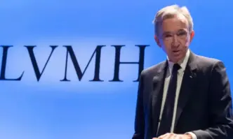 300 милиона е похарчил кралят на лукса Бернар Арно за