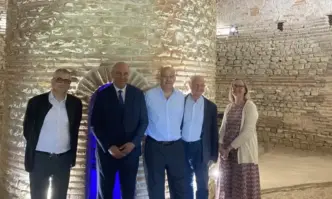 Посланикът на САЩ в България Кенет Мертен и съпругата му