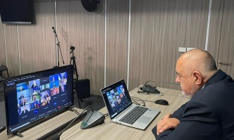 Европа трябва да говори в един глас за да продължи