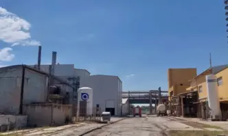 Пострадалите при взрива в завода за целулоза край Свищов са