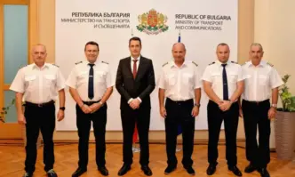 През януари 2024 г пилотите се очаква да се качат