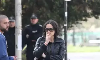 От Фейсбук профила на журналистката Генка ШирековаТренират ни да сме