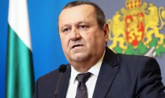 Министър Адемов за държавната помощ от 20 евро заради поскъпването на горивата