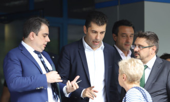 Г н Караджов е просто един брокер на Трифонов обяви още