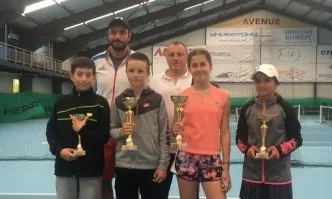 Павел Маринов и Елизара Янева триумфираха на Държавен турнир до 14 г. в Бургас