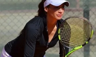 Вангелова не загуби гейм на турнир в Тунис