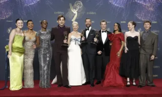 Спешни случаи в Питсбърг и Студиото триумфираха на 77-ите награди Еми